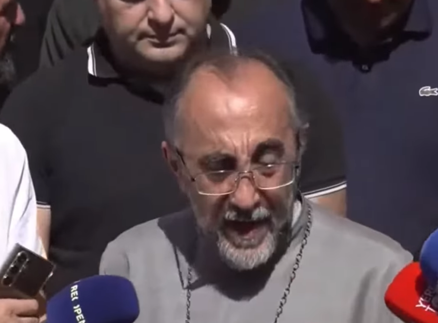 Arxiyepiskop Mikayel Ajapaxyan saxlanılıb