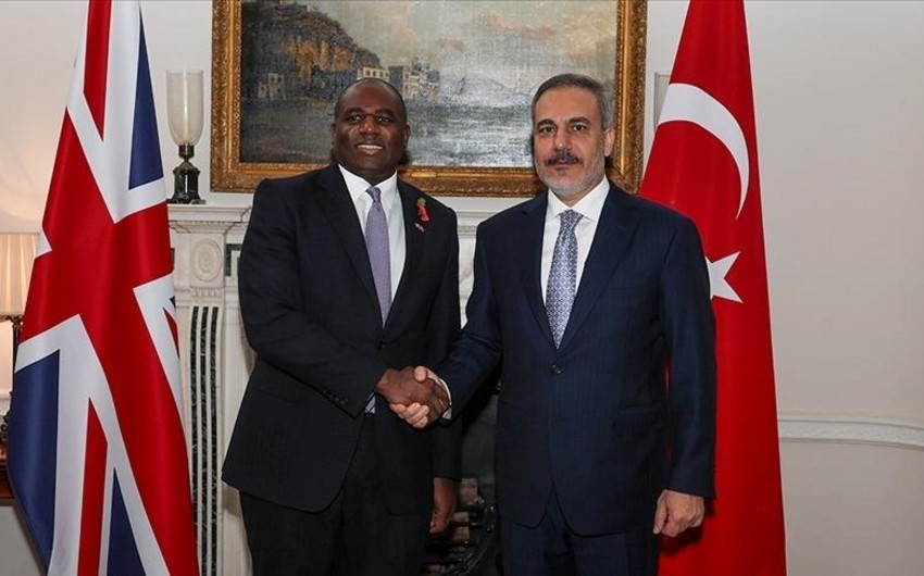Fidan britaniyalı həmkarı ilə GÖRÜŞƏCƏK
