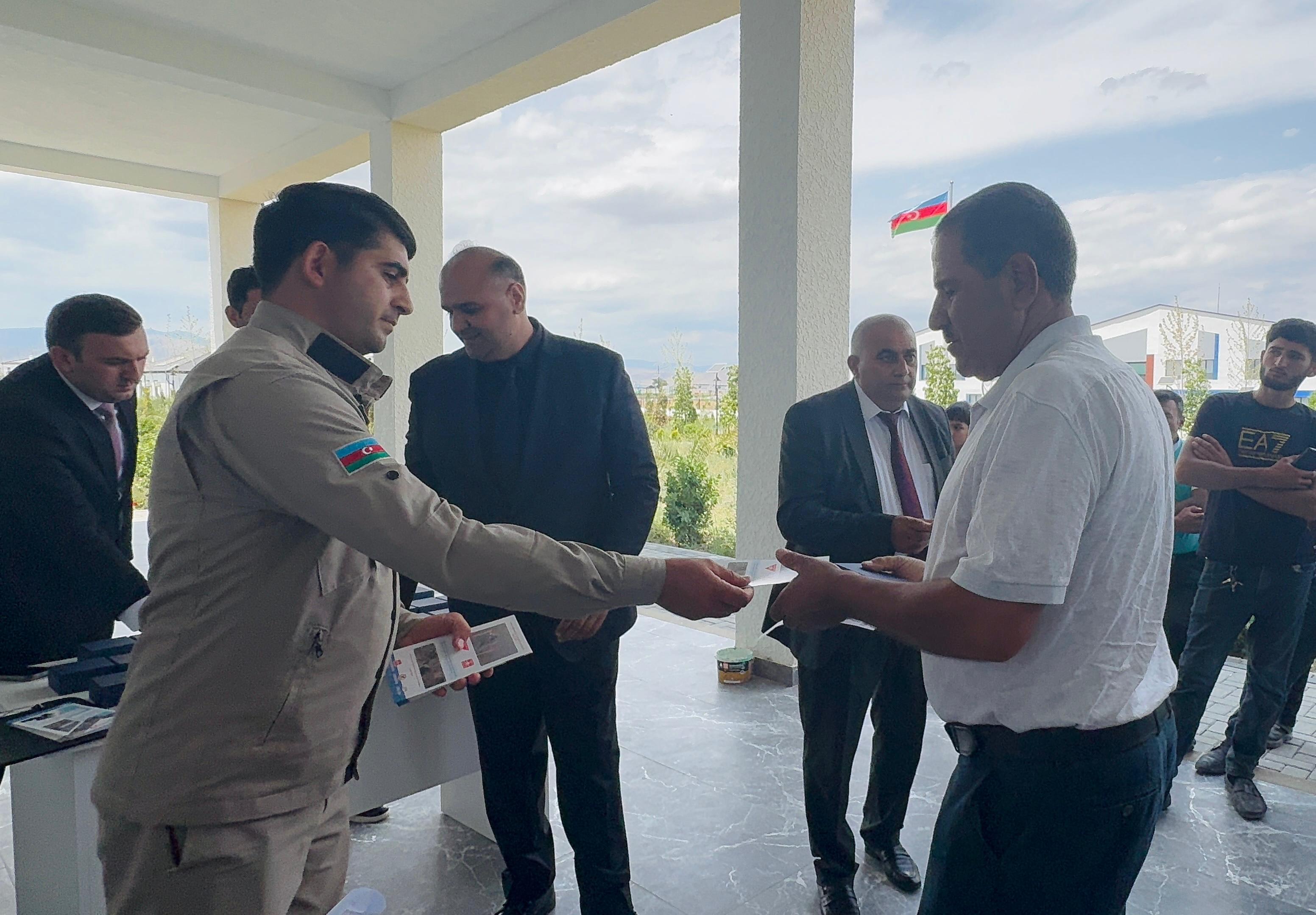 Kəngərliyə köçən ailələrə mənzillərin açarları verildi - FOTO
