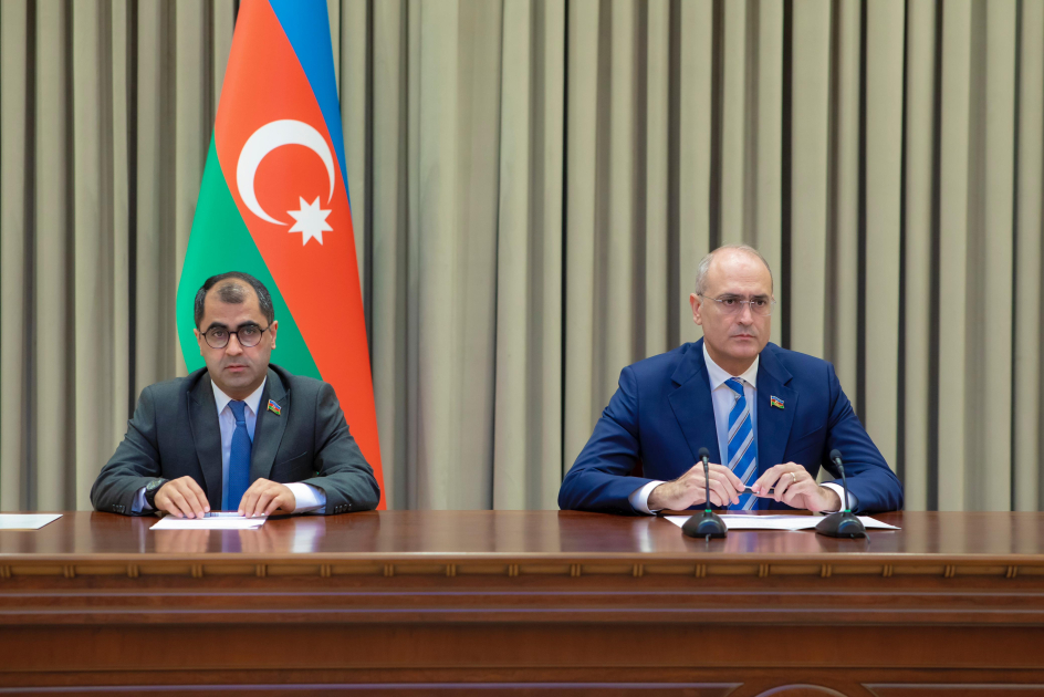 Ali Məclisin növbədənkənar sessiyası keçirildi - FOTO