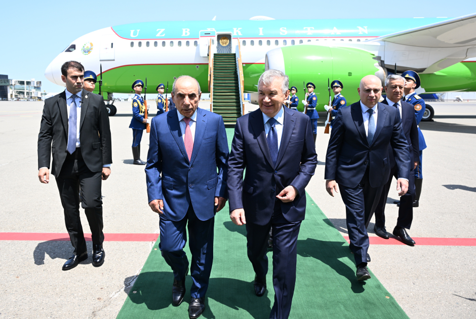 Mirziyoyev Azərbaycana gəldi - YENİLƏNİB