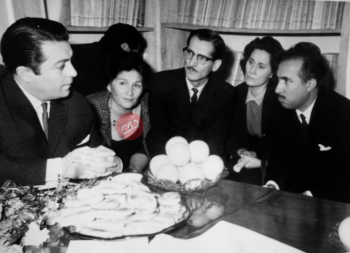 Bir şəklin tarixçəsi: Rəşid Behbudov İranda - “Ayrılıq” mahnısı ilk dəfə necə üzə çıxdı...