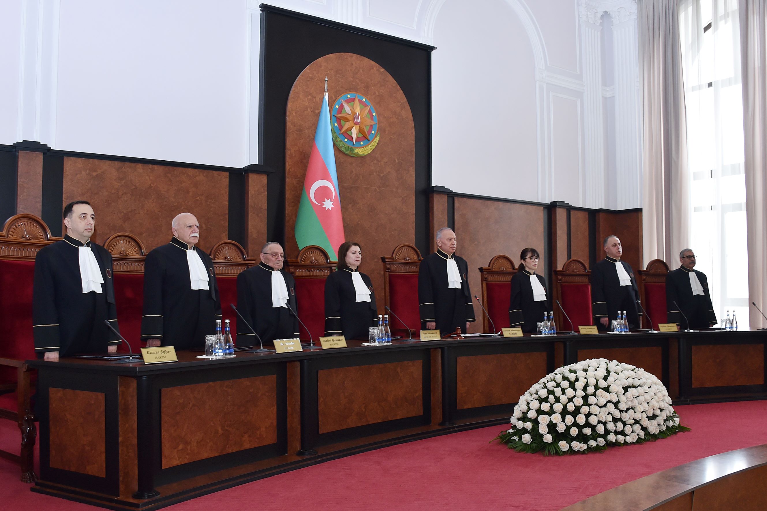 Konstitusiya Məhkəməsinin yeni hakimləri TƏSDİQLƏNDİ