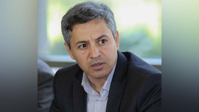 Aqşin Yeniseydən rusdilli təhsilə SƏRT SİLLƏ