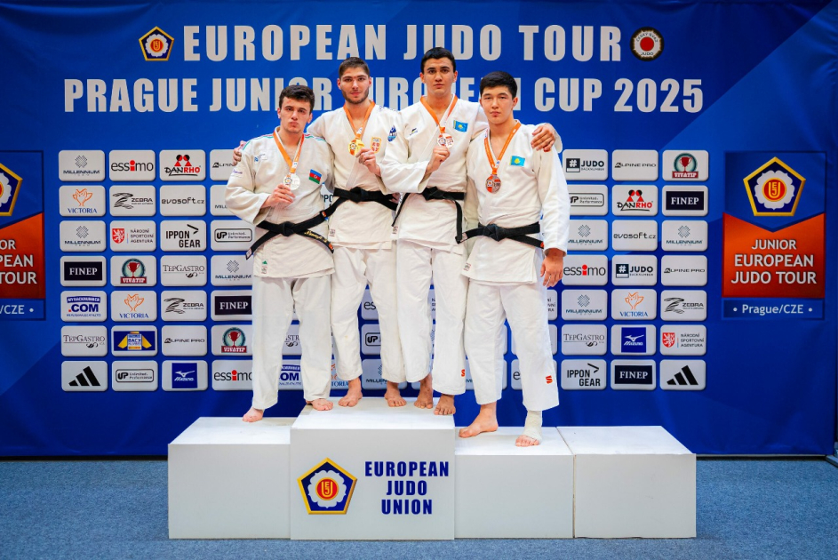 Cüdoçumuz gümüş medal qazandı