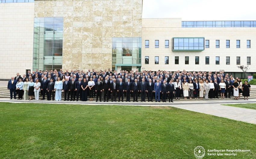 Diplomatların Bakıda müşavirəsi KEÇİRİLİR