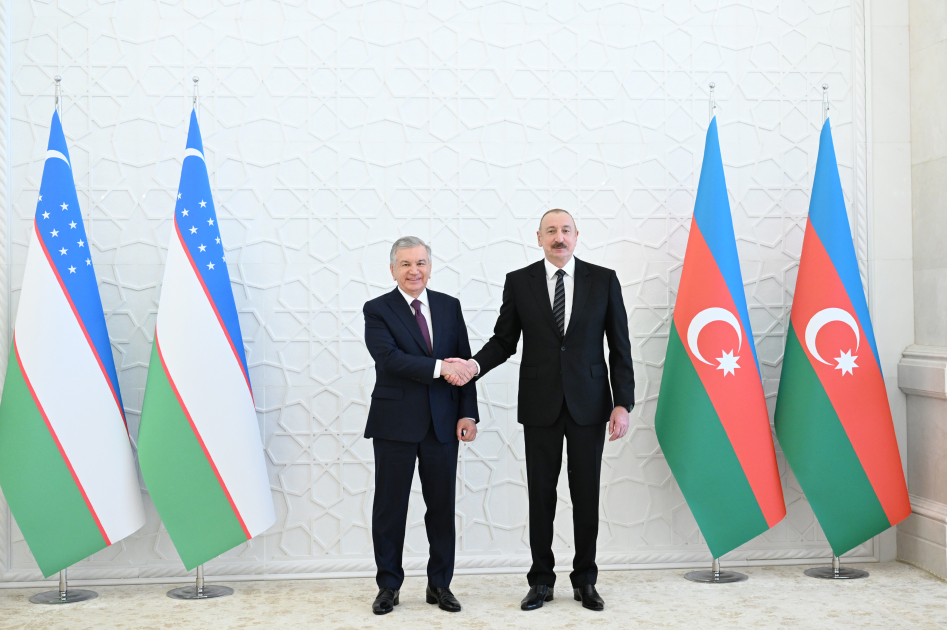 Tarixi dövlət səfəri: Özbəkistanla Azərbaycan strateji tərəfdaşlıq əlaqələrini dərinləşdirir