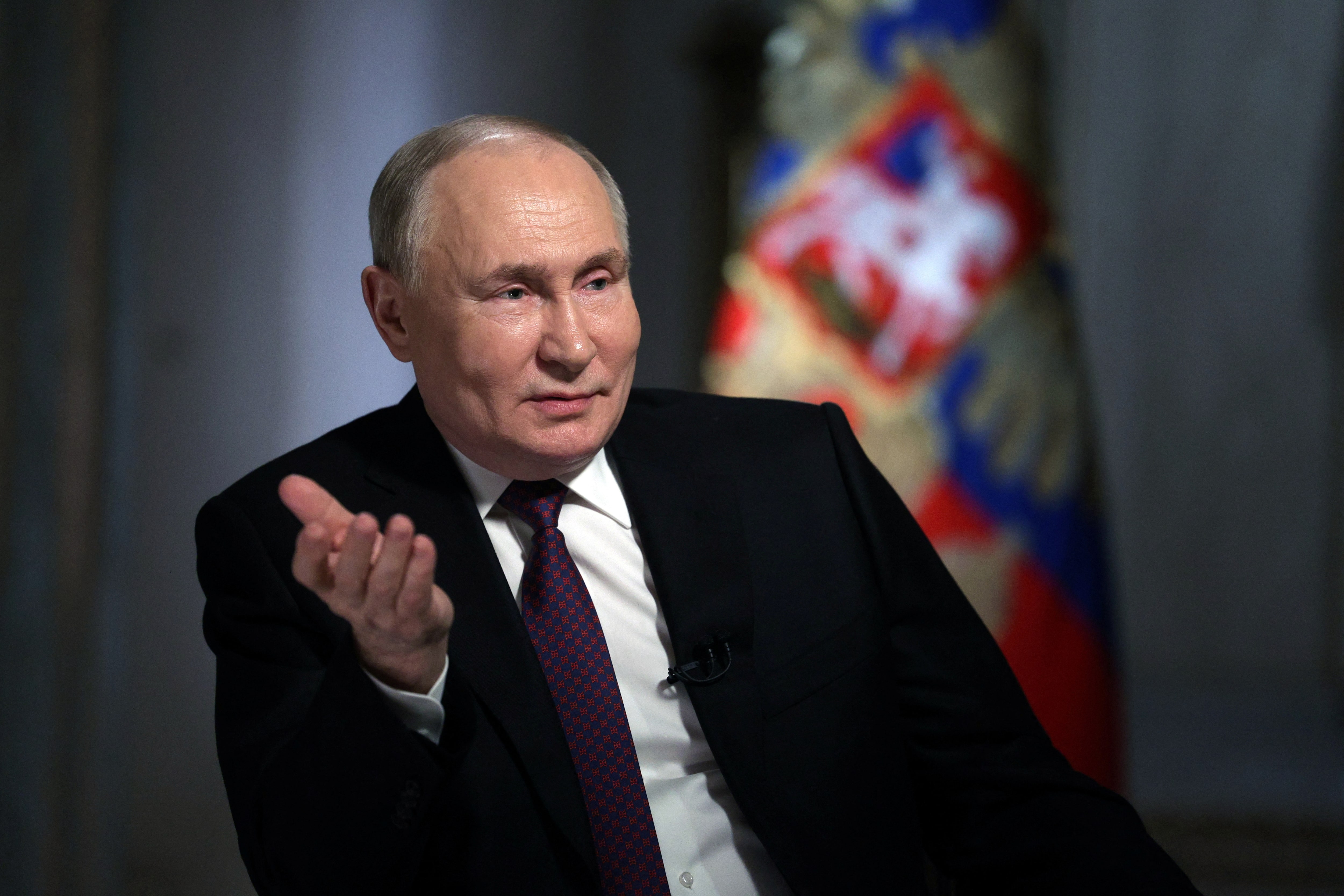 Putin təsdiqlədi - Vətəndaşlığı olmayanlar da orduya aparılacaq