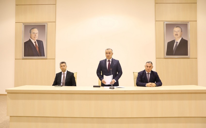 Nazir yeni rektoru kollektivə təqdim etdi
