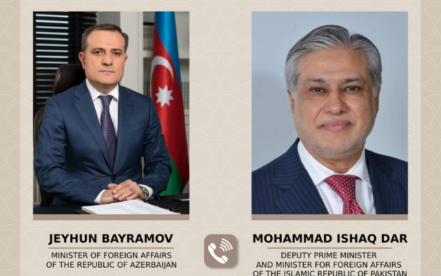 Ceyhun Bayramov həmkarı ilə Xankəndi sammitini müzakirə etdi