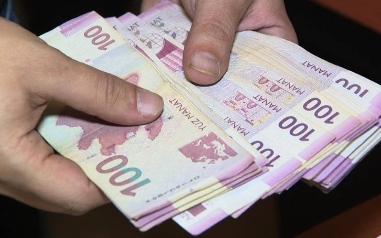 Azərbaycanda orta aylıq əməkhaqqı artıb