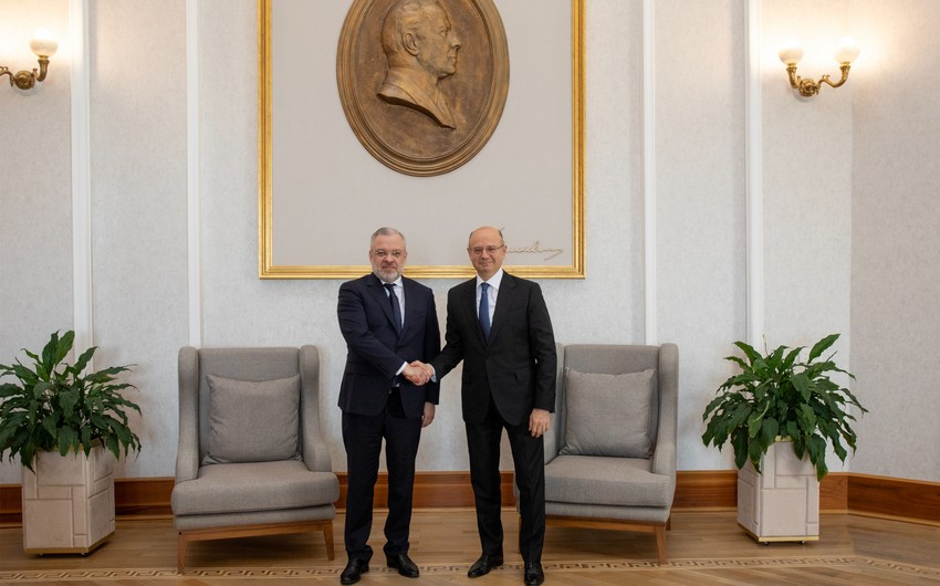 Ukrayna Azərbaycanla iqtisadi əməkdaşlıq planı imzaladı