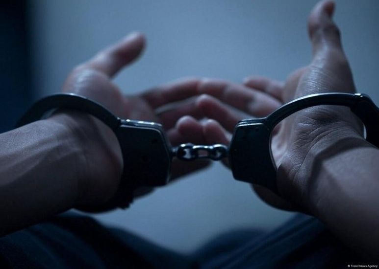 Qardaşı oğlunu dəmir parçası ilə qətlə yetirən kişi tutuldu