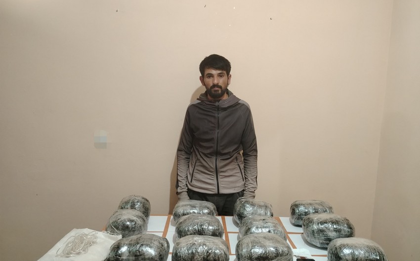 Azərbaycana narkotik keçirmək istəyərkən tutuldu