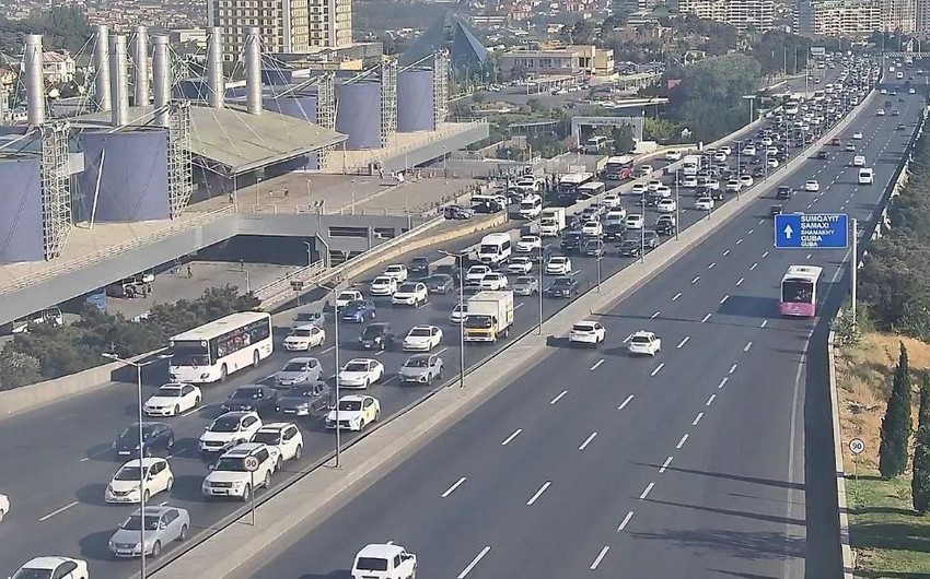 Hazırda tıxac olan yolların SİYAHISI