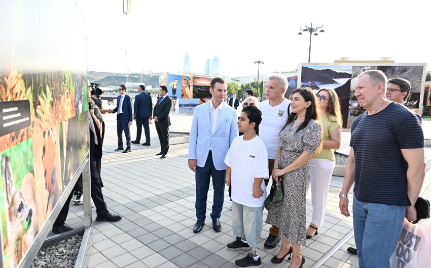 Leyla Əliyeva fotosərginin açılışında