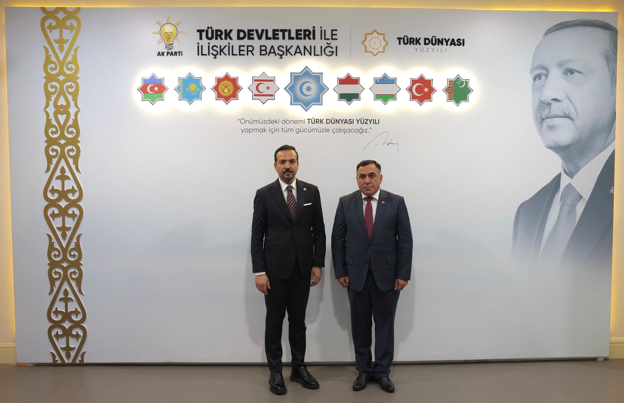 Emin Həsənli Ərdoğanın müavini ilə görüşüb