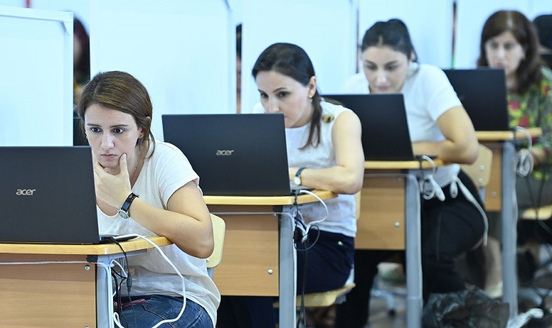 MİQ imtahanından çıxanlara sual kitabçası niyə verilmir?