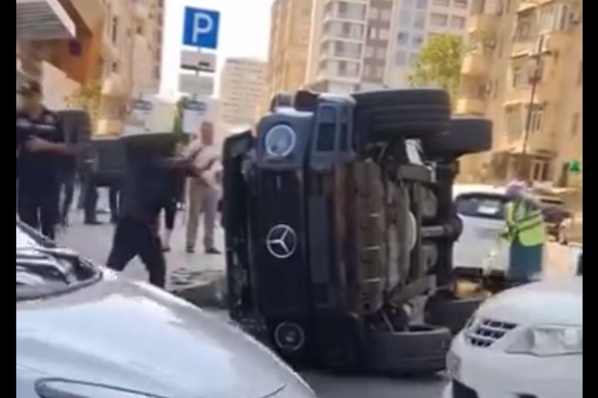 Bakıda "Gelandewagen" aşdı