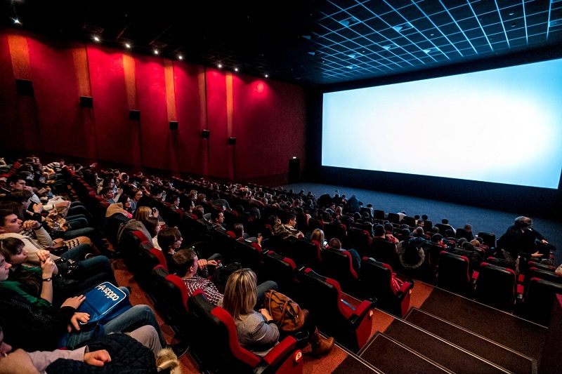 Azərbaycan kinoteatrlarında ən çox izlənilən filmlər - SİYAHI