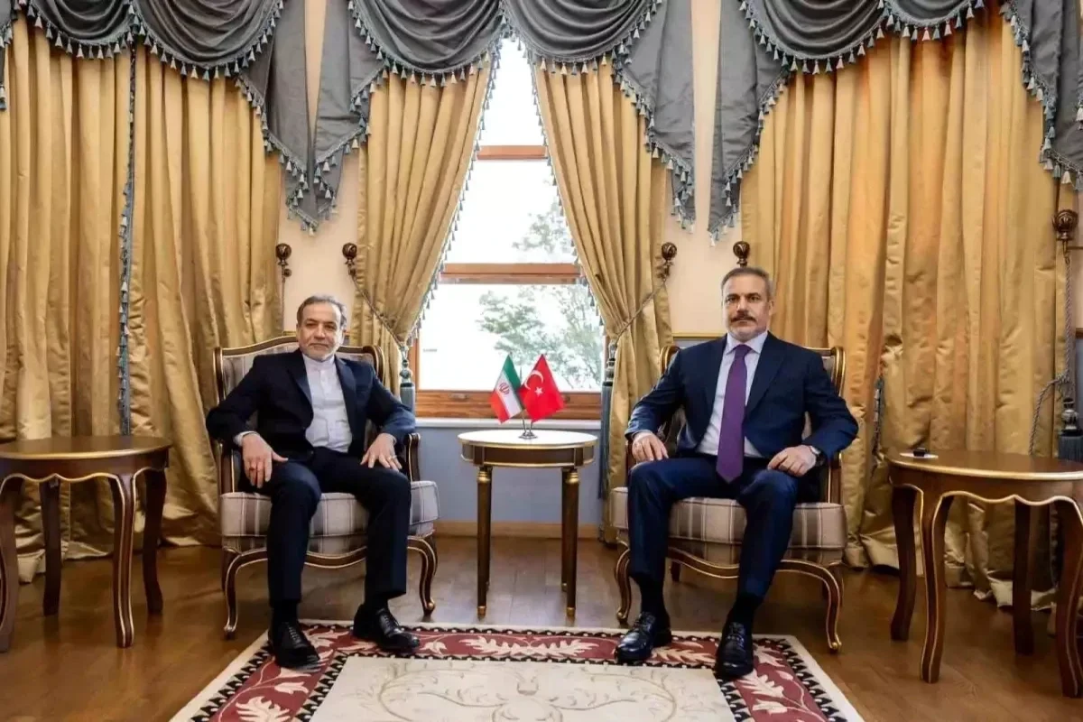 Hakan Fidan iranlı həmkarı ilə danışdı