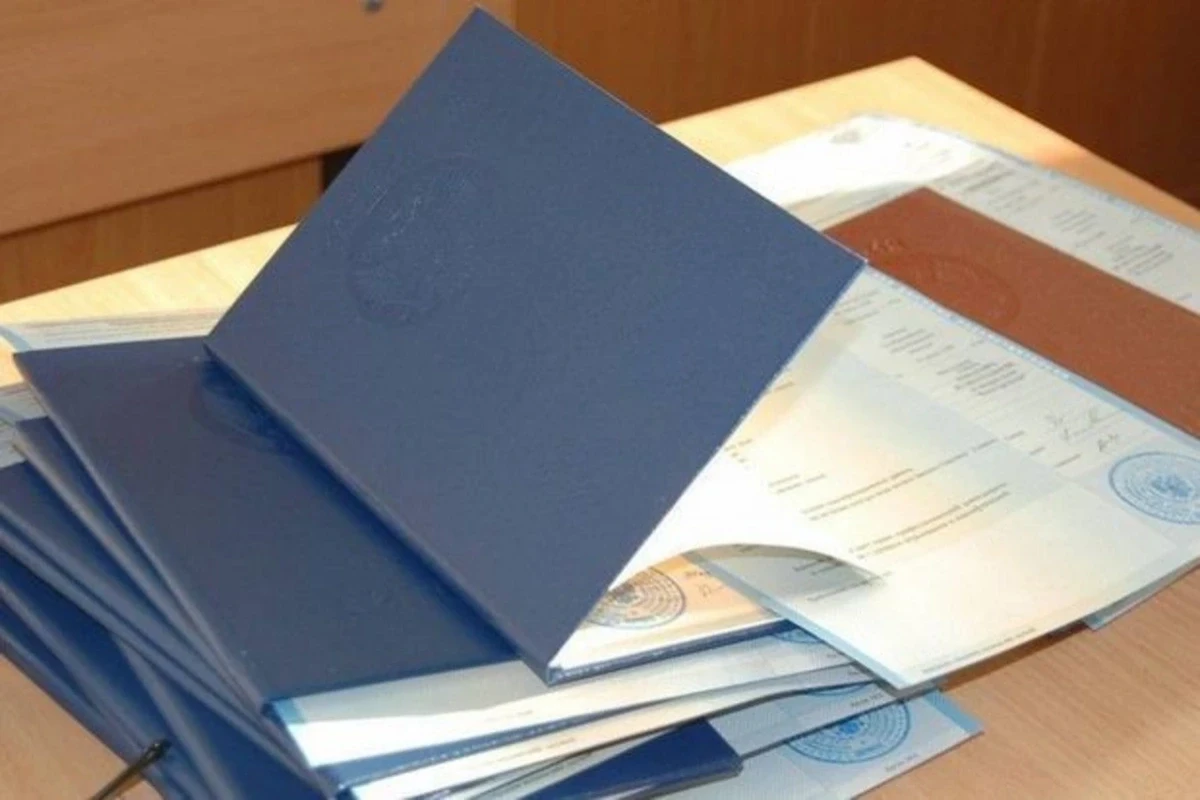 Prezidentdən ikili diplom proqramları ilə bağlı MÜHÜM SƏRƏNCAM