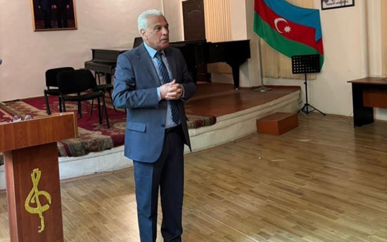 Kollec direktoru vəzifəsindən azad edildi