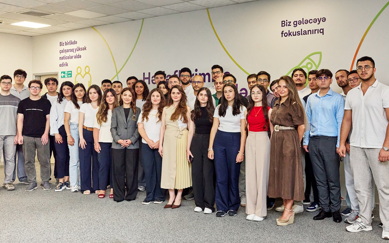 "Azercell" gənclər üçün “DataMinds Bootcamp” proqramına start verdi - FOTOLAR