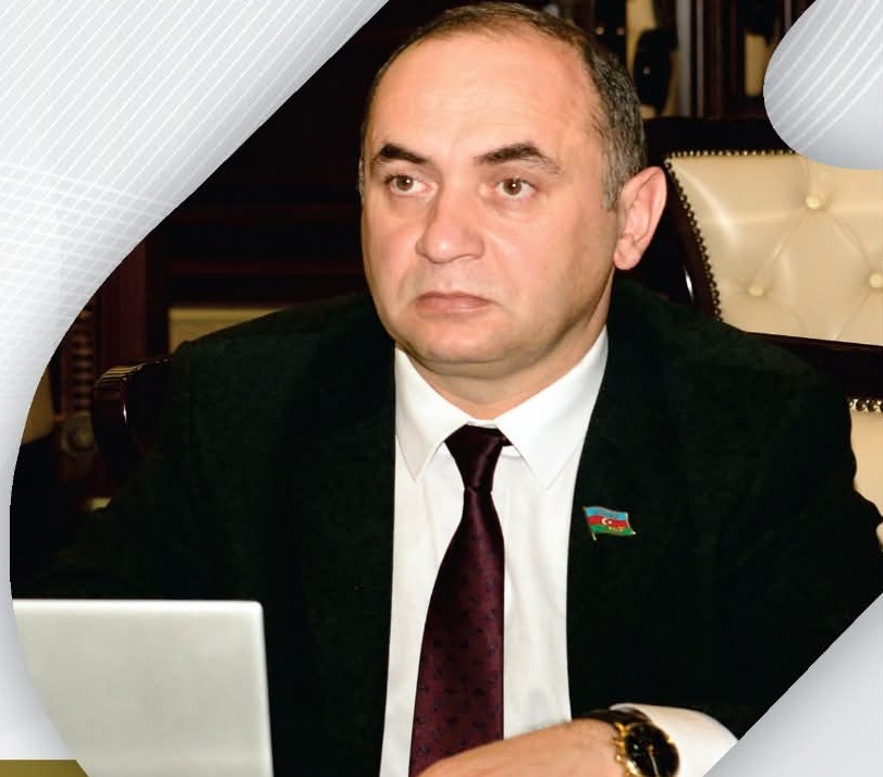 Deputat seçicilərinə hesabat verdi
