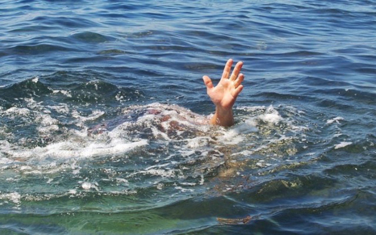 Azyaşlı Kürdə batdı