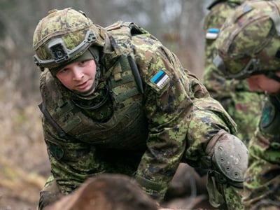 NATO Estoniyada yeni korpuslar yerləşdirə bilər