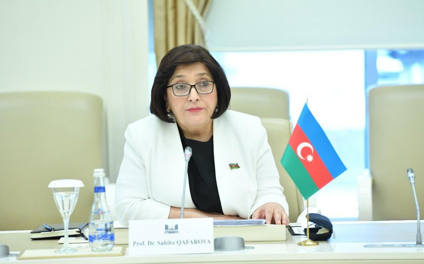 Sahibə Qafarova Türkmənistana getdi