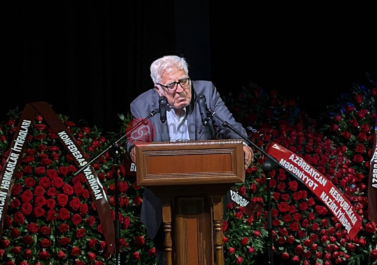 İndi bilmirəm kimə zəng edim... - ANAR