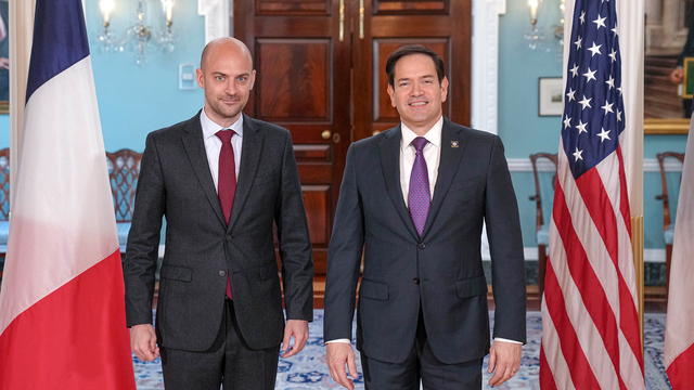 Rubio fransalı həmkarı ilə Ermənistan-Azərbaycanı müzakirə etdi