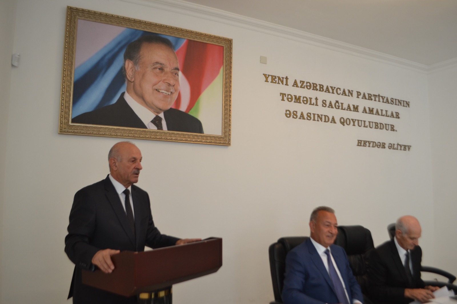 Mingəçevir ağsaqqalları toplaşdı: dəbdəbəli yas mərasimləri müzakirə edildi