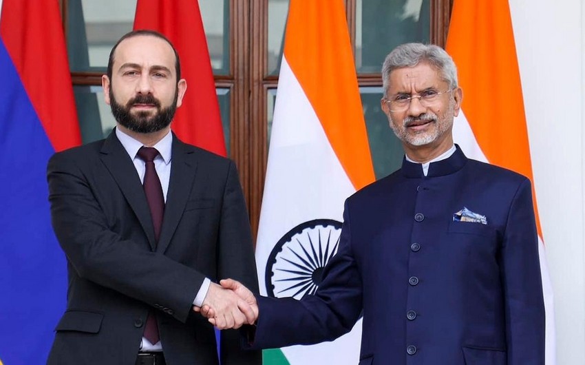 Mirzoyan onunla sülhü müzakirə etdi