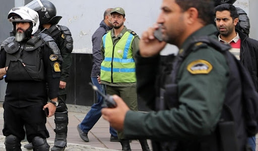 İranda polis idarəsinə hücum: Ölən və yaralanan var