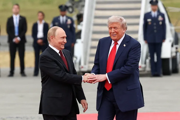 “Putin çox ağıllı oğlandır” - Tramp 