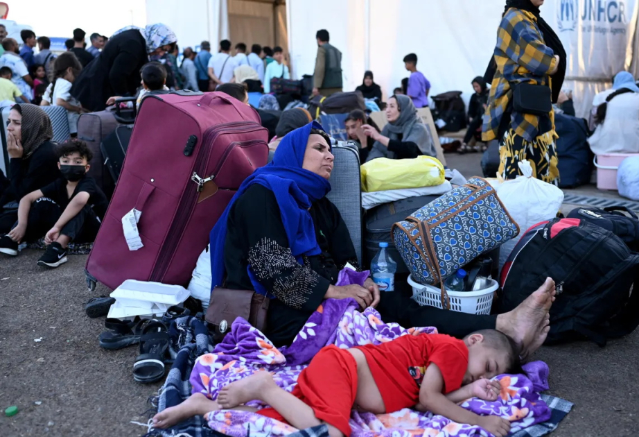 İran 2 milyon qaçqını Əfqanıstana qaytaracaq