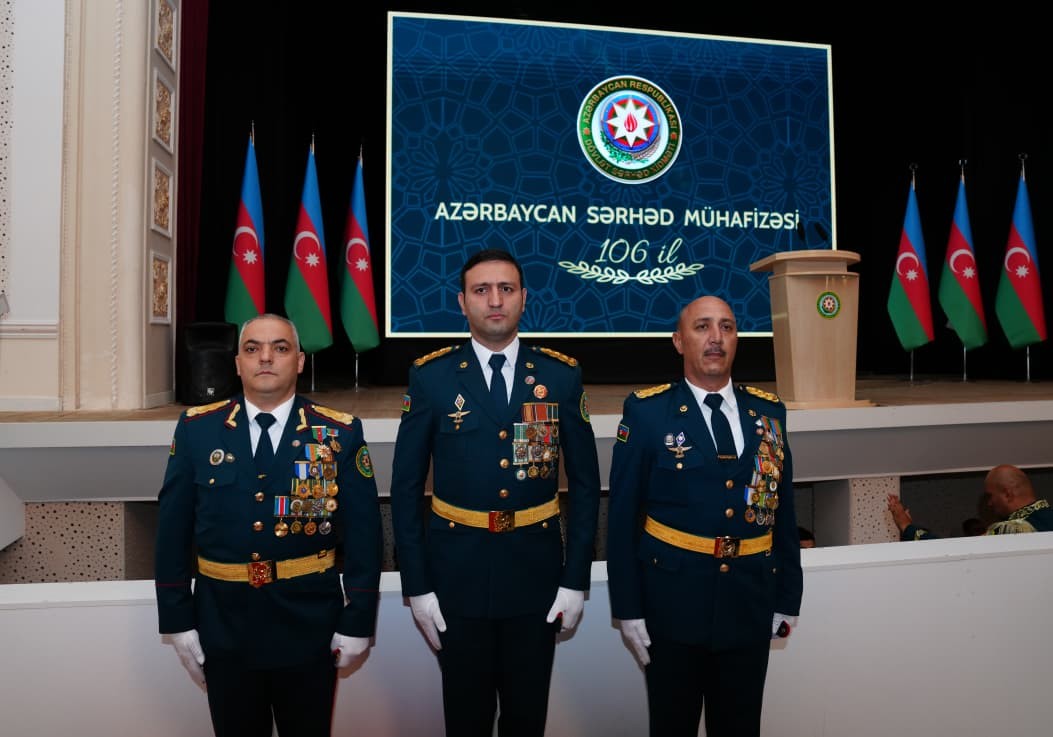 DSX generalları yeni rütbədə - FOTOLAR