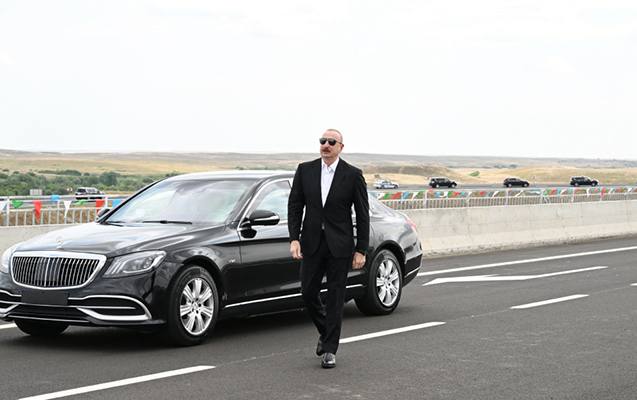 Bu binalarda 10 mindən çox insan yaşayacaq - İlham Əliyev