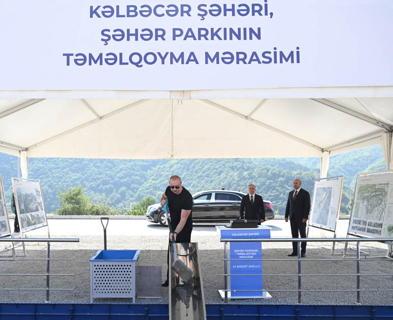 Kəlbəcərdə parkın təməli qoyuldu