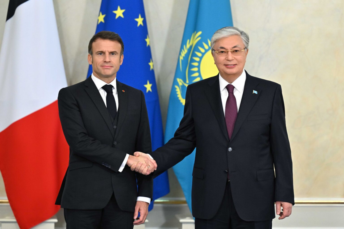 Makron Tokayevlə Cənubi Qafqazı müzakirə etdi