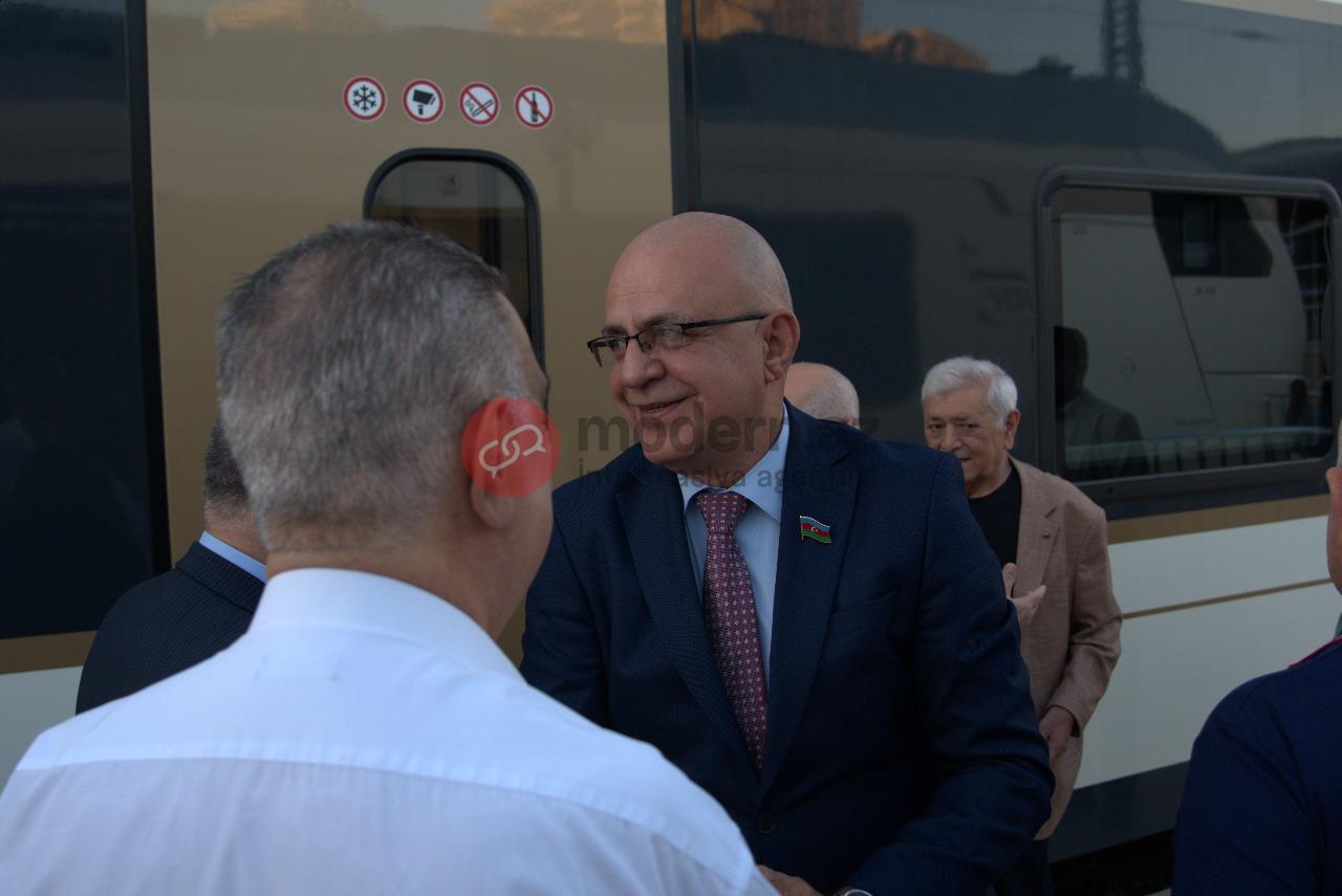 Bakıdan yola düşən qatar Ağdama ÇATDI - FOTO
