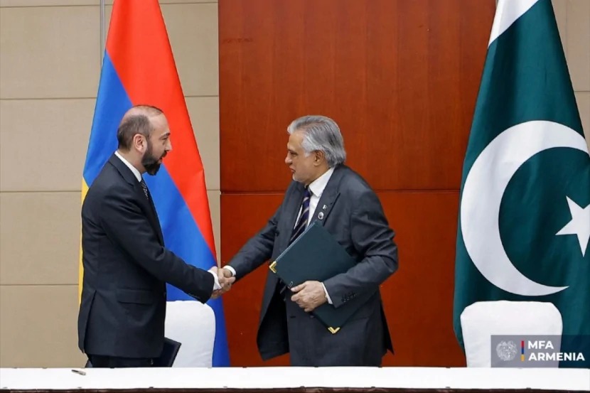 Pakistan Ermənistanla diplomatik münasibət qurur - Azərbaycan nə deyir?