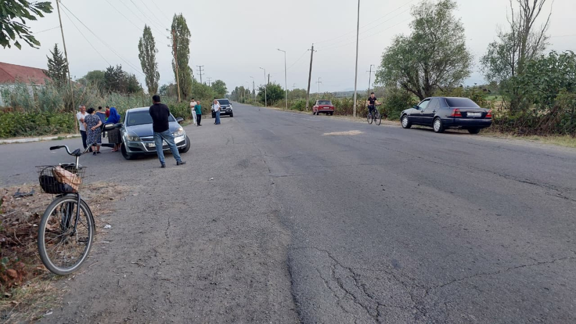 "Toyota" ilə velosipedçini vurub öldürdü