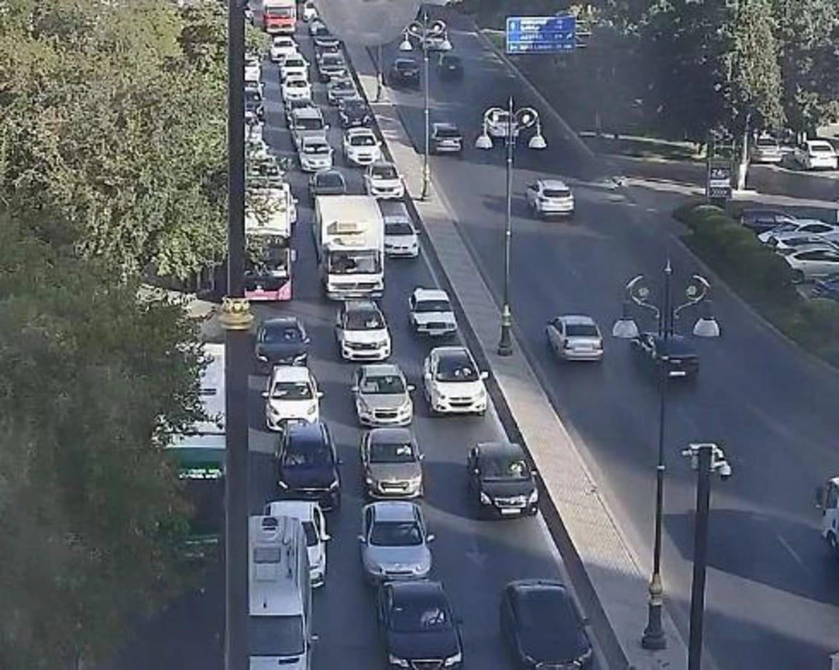 Bakıda tıxaclı yolların sayı artıb