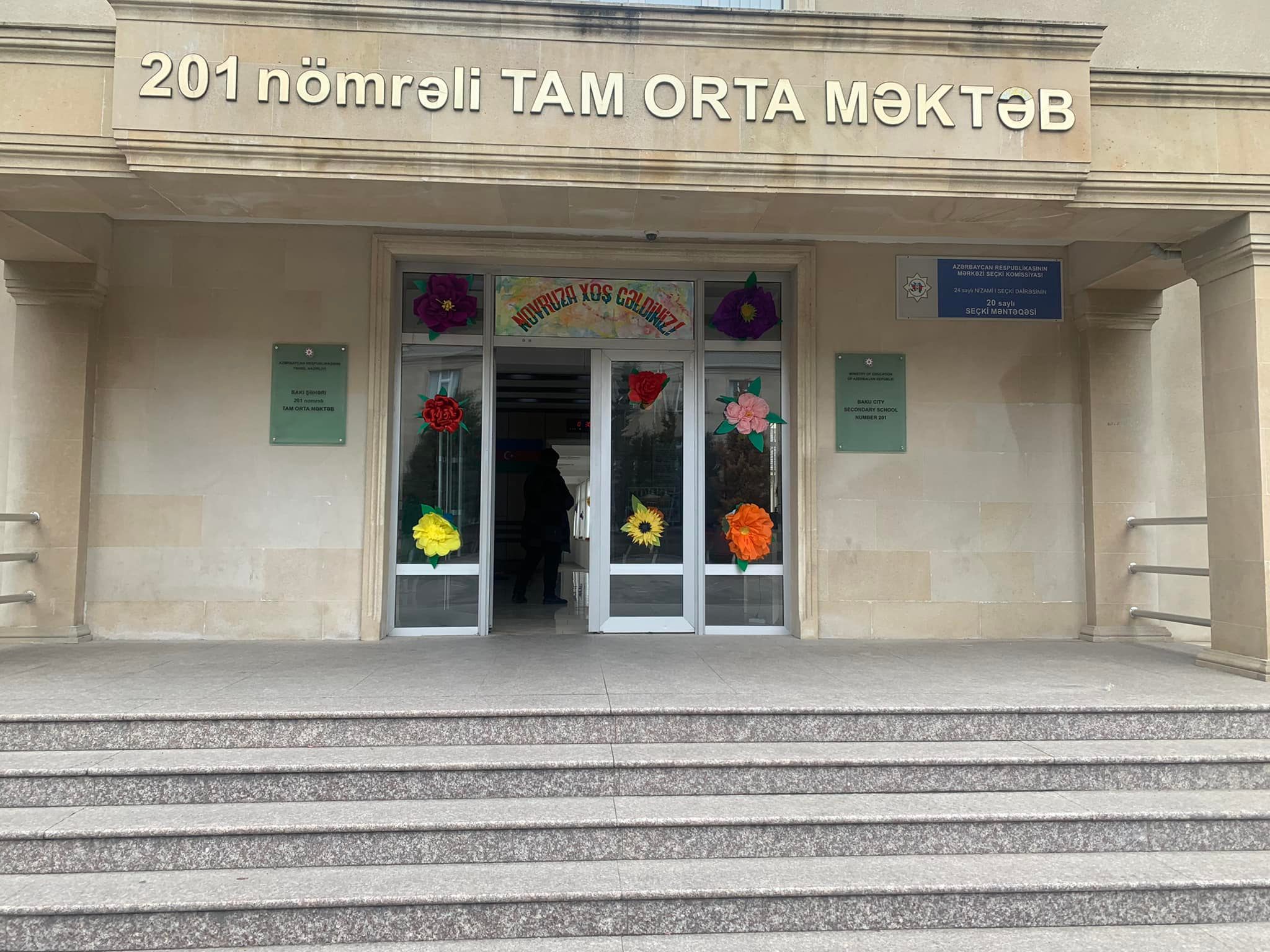 Məktəbdə qalmaqal: Üç müəllim eyni vaxtda işdən çıxarıldı
