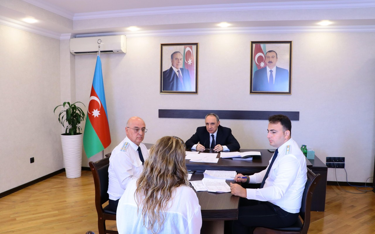 Baş prokuror vətəndaşları qəbul etdi - FOTOLAR 
