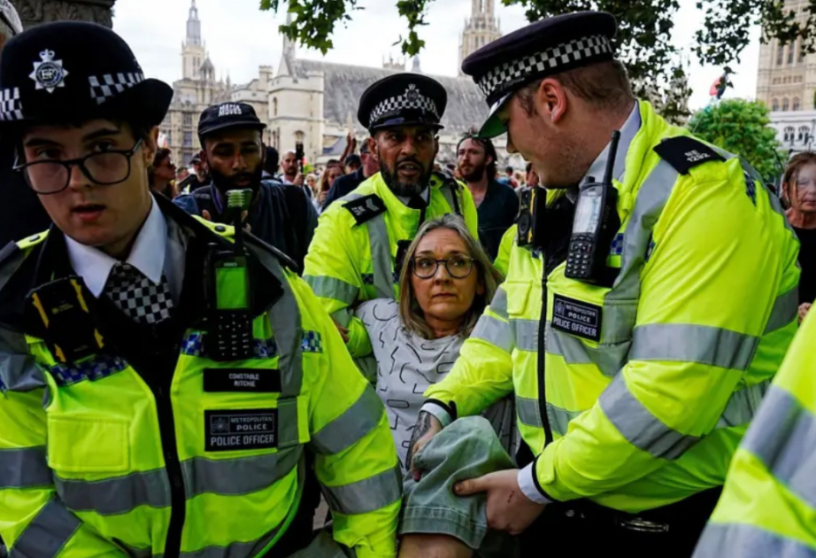 Londonda iğtişaşlar - Saxlanılanlar var